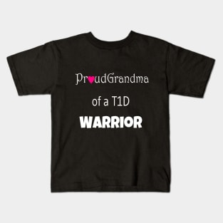 Proud Grandma - White Text - Pink Heart Kids T-Shirt